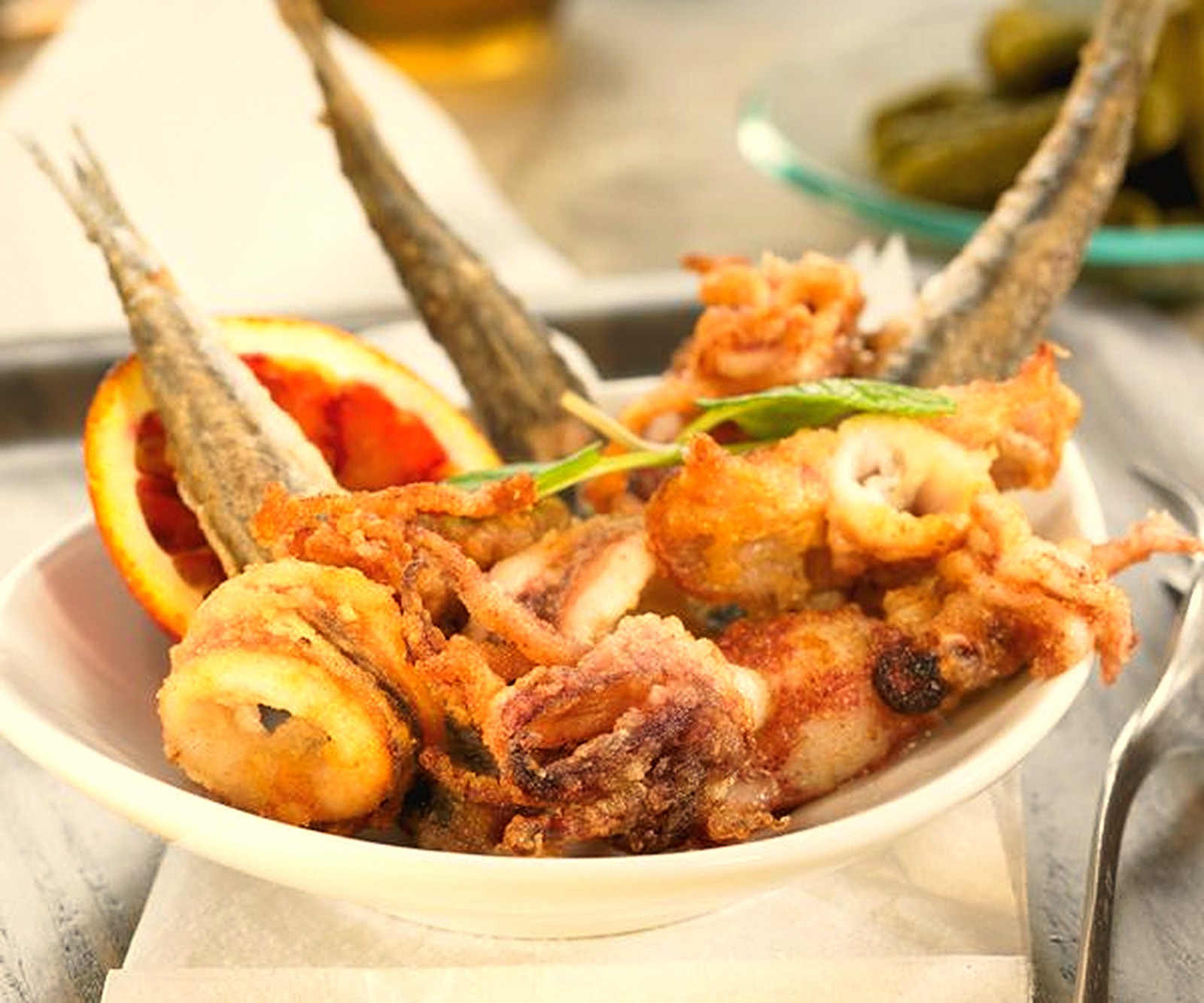 Friture de poissons, esprit du détroit de Gibraltar